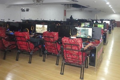 技嘉B75超耐久主板热卖 西北首家7系列网吧诞生
