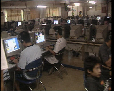 2-网吧少年成了抢劫犯(图)