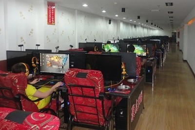 技嘉B75超耐久主板热卖 西北首家7系列网吧诞生